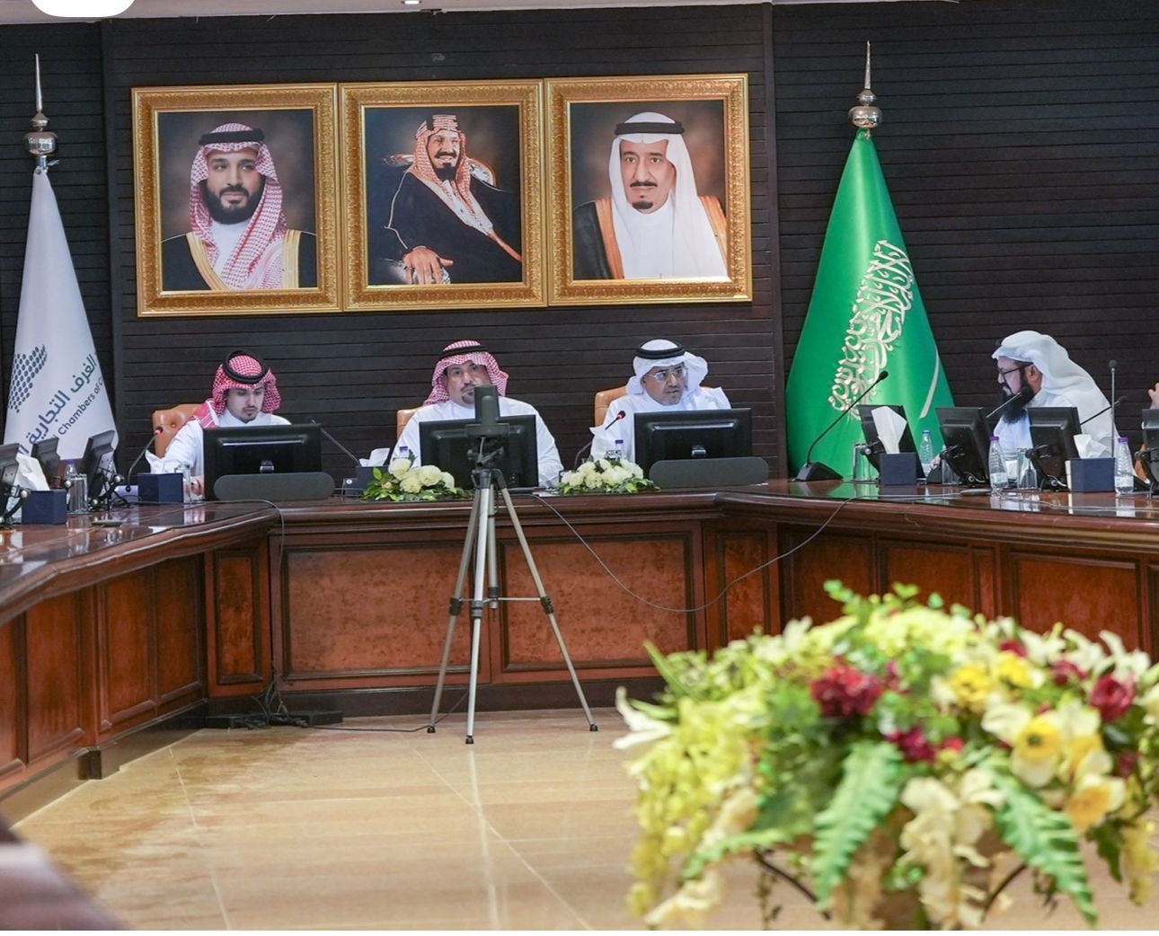 تهنئة لرئيس مجلس إدارة الجمعية التعاونية للثروة الحيوانية محمد بن ناصر آل دايل بمناسبة انتخابه عضواً تنفيذياً في لجنة البيئة والمياه والزراعة الوطنية