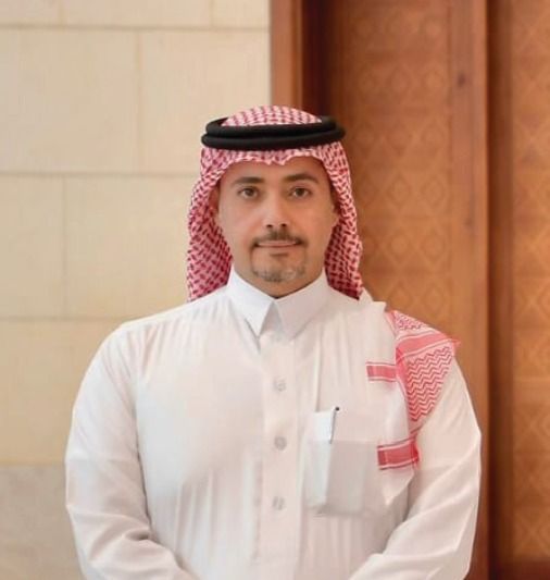 الأستاذ / فهد إبراهيم العوشن
